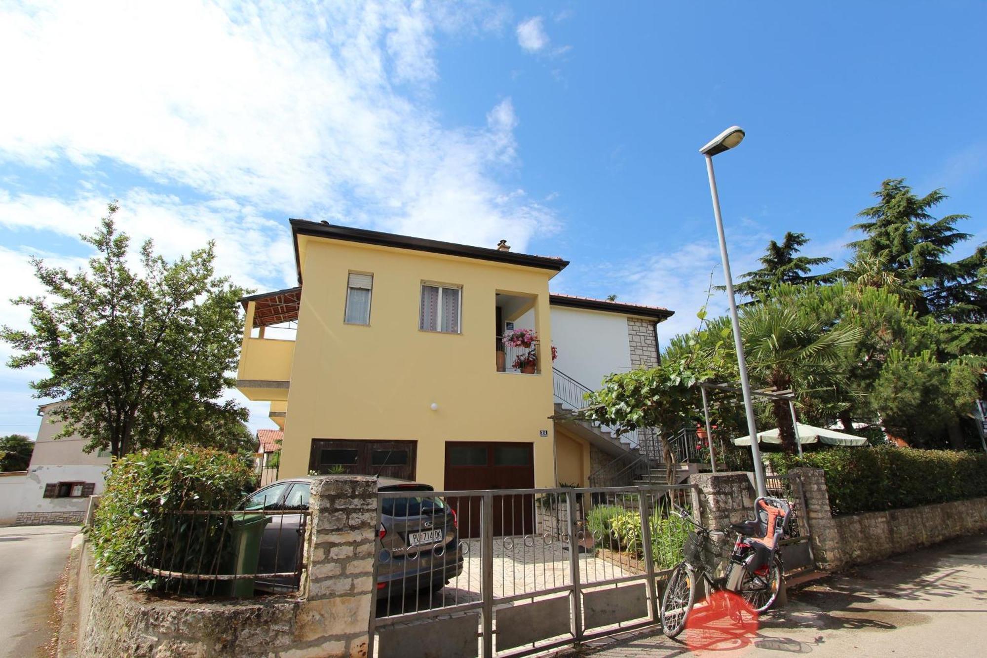 Apartments Godena 로비니 외부 사진