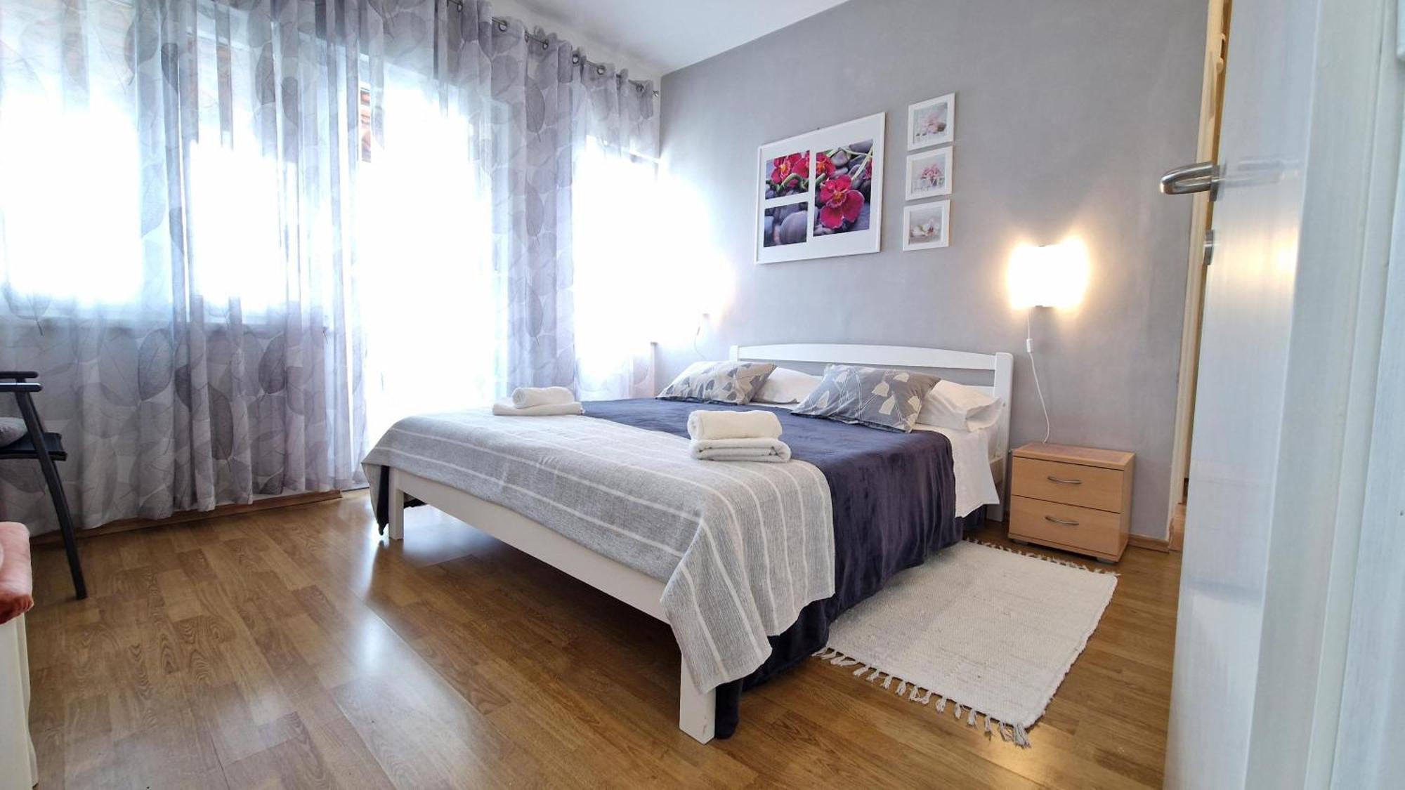 Apartments Godena 로비니 외부 사진